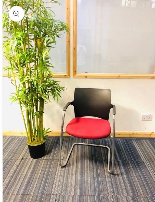 Buy & Sell Waddon South East London - Photos for Red Cantilever Office chair for meeting