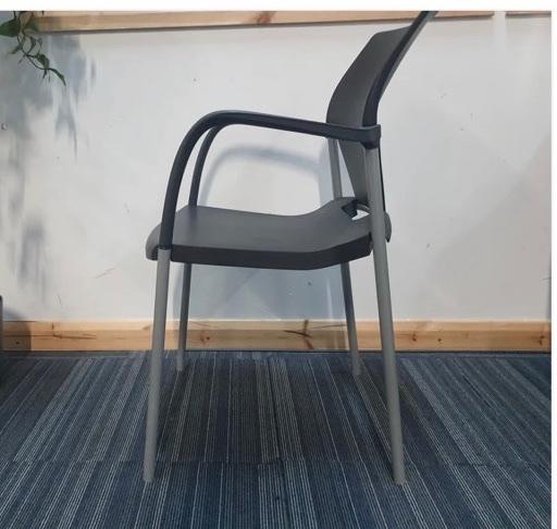 Buy & Sell Waddon South East London - Photos for Black Office Meeting Chair