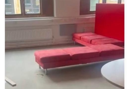 Buy & Sell Waddon South East London - Photos for Used Red Velvet Low Seating Sofa luxy.com