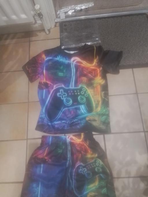 Buy & Sell Streetly Walsall - Photos for BRAND NEW IN BAG TOP & SHORTS SET