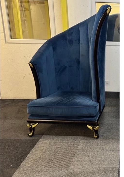 Buy & Sell Waddon South East London - Photos for Blue throne wedding shell harp velvet chair