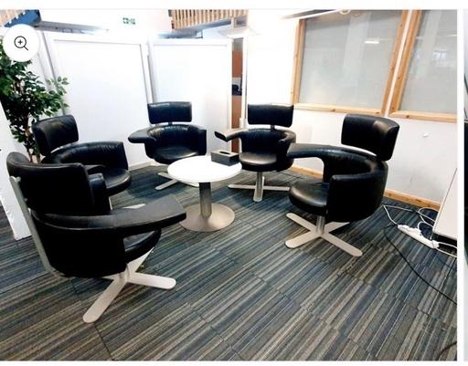 Buy & Sell Waddon South East London - Photos for Red Kinnarps Drabert Hotspot Swivel Armchair
