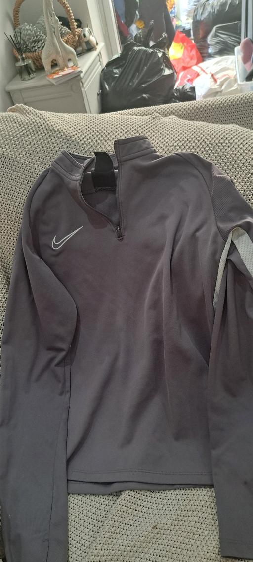 Buy & Sell Sutton Coldfield Birmingham - Photos for Nike Jumper Age 12-13