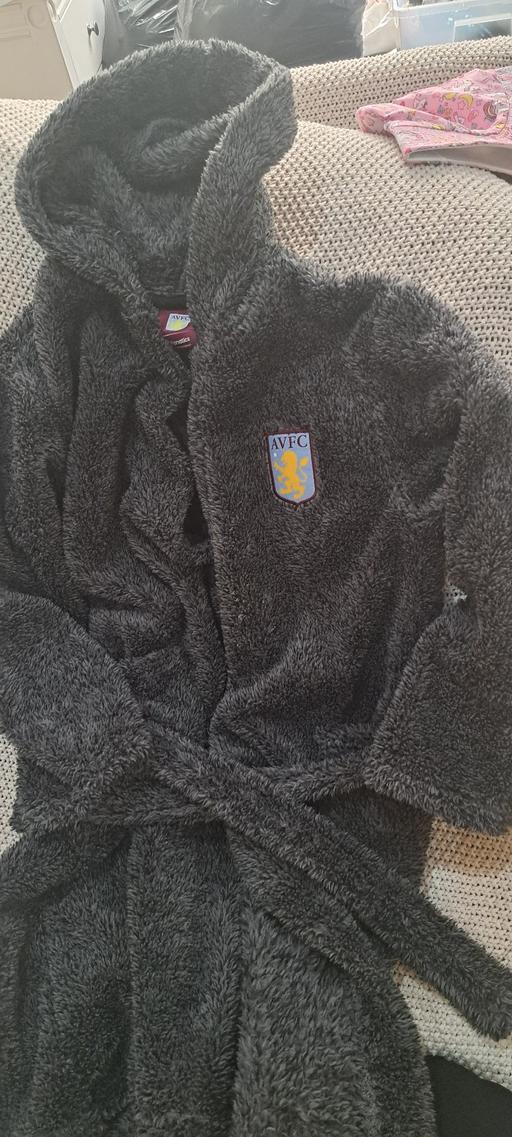 Buy & Sell Sutton Coldfield Birmingham - Photos for AVFC Dressing Gown Age 8-9