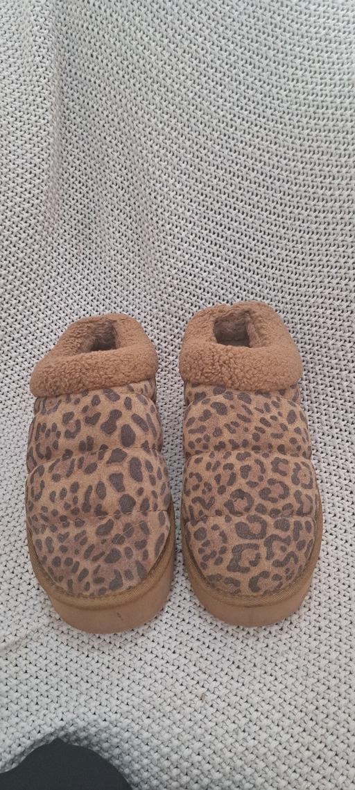 Buy & Sell Sutton Coldfield Birmingham - Photos for Slippers Size 5