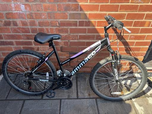 Buy & Sell Hurst Business Park Dudley - Photos for Ladies bike