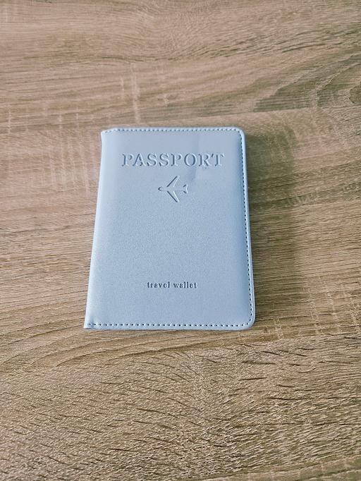 Buy & Sell Newton Doncaster - Photos for Passport travel wallet..NEW
