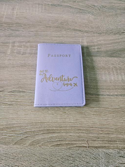 Buy & Sell Newton Doncaster - Photos for Passport holder..NEW