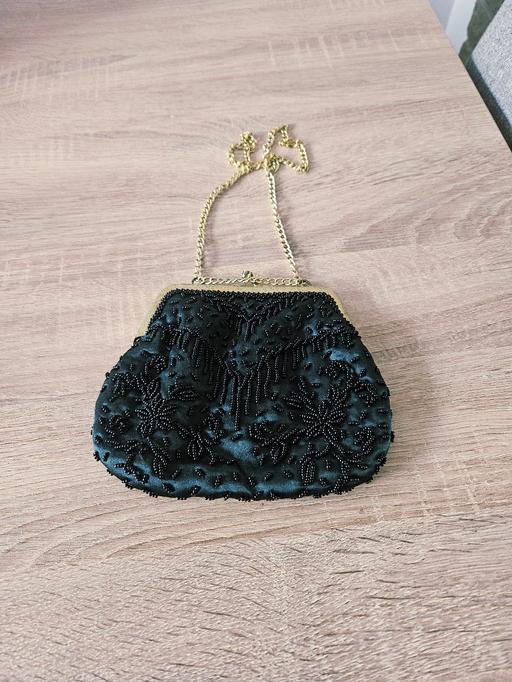 Buy & Sell Newton Doncaster - Photos for Beaded bag.