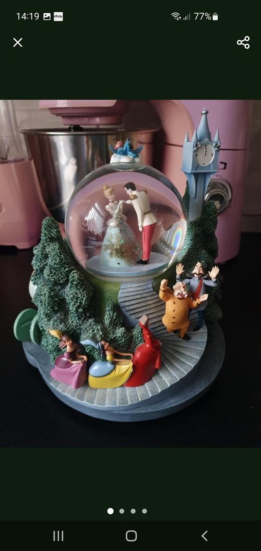 Buy & Sell Upper Gornal Dudley - Photos for large Disney snowglobe cinderella