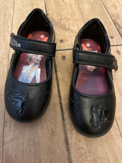 Buy & Sell Rowley Village Sandwell - Photos for Frozen school shoes size 8