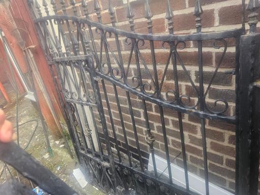 Buy & Sell Park Hill Sheffield - Photos for drive gates