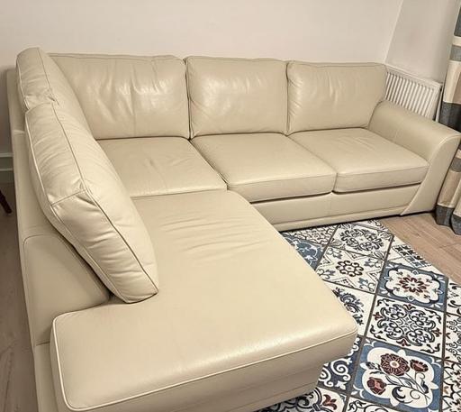 Buy & Sell Romford Havering - Photos for L shape leather corner Couch