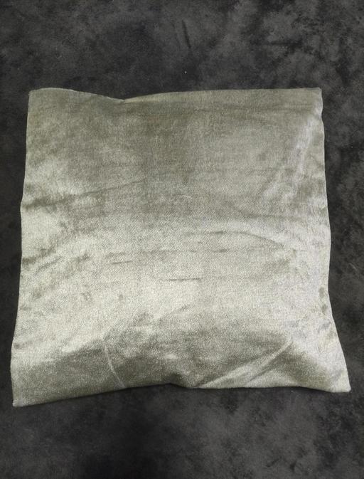 Buy & Sell Grafton Street Industrial Estate West Northamptonshire - Photos for 4 new beautiful cushion covers