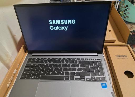 Buy & Sell Daybrook Gedling - Photos for .Samsung Galaxy Book 4 8GB Ram 256GB Storage