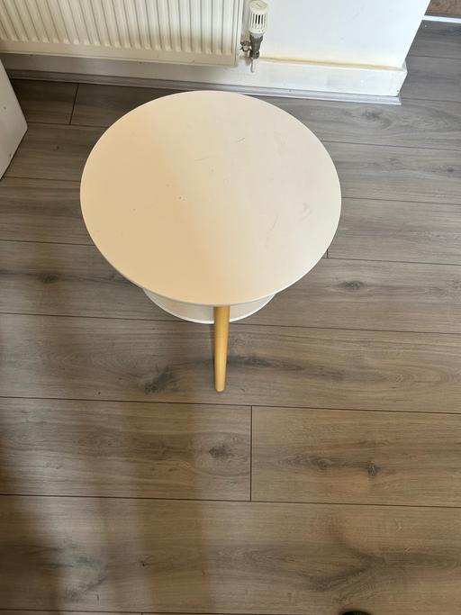 Buy & Sell Devons Road East London - Photos for Small side table