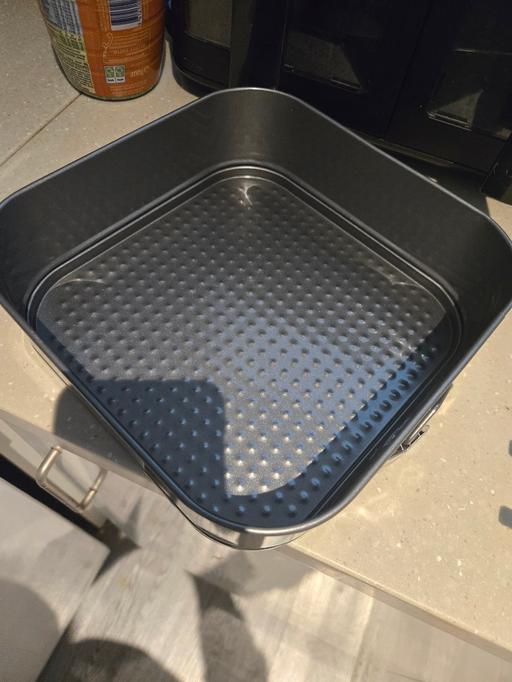Buy & Sell Gospel Oak North West London - Photos for cake tin