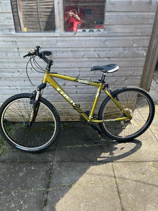 Buy & Sell Willenhall Walsall - Photos for Adult mountain bike ( TREK )