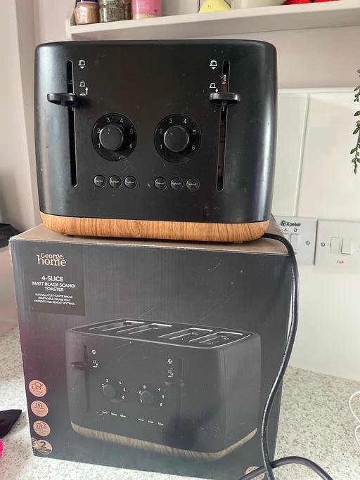Buy & Sell Conisbrough Doncaster - Photos for Black wood toaster (pre loved )