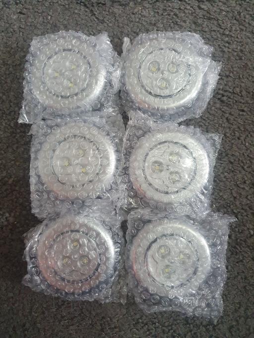 Buy & Sell Horwich Bolton - Photos for 6 x Battery Push Lights