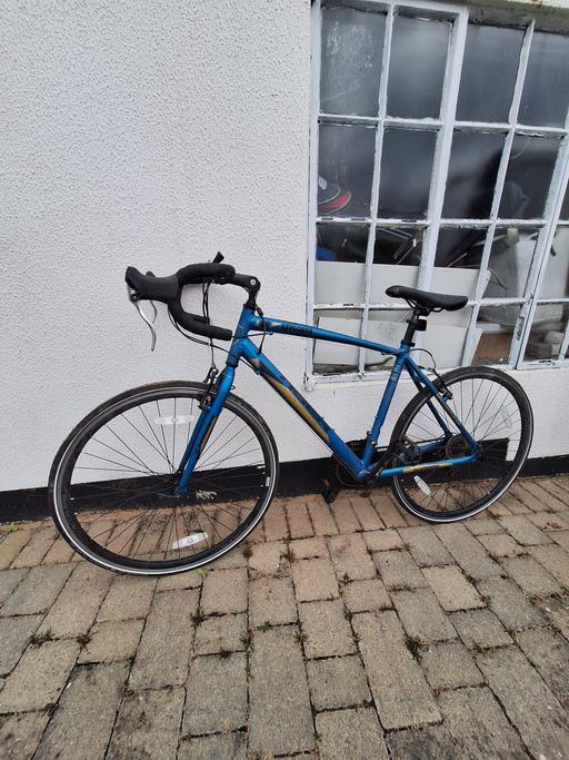 Buy & Sell Wolverhampton West Midlands - Photos for Tiger Explorer road bike