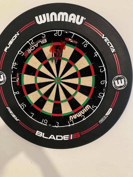 Buy & Sell Reginald Road Industrial Estate Saint Helens - Photos for Dartboard with surround and darts