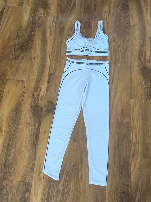 Buy & Sell Blackheath Colchester - Photos for White womens alo gym set