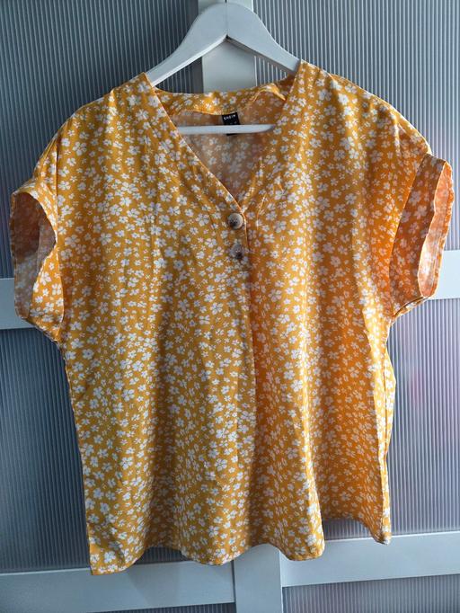 Buy & Sell Weston Point Halton - Photos for Size L SHEIN blouse top