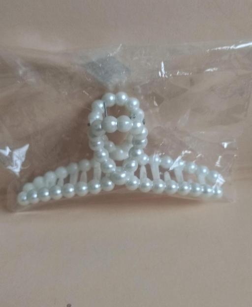Buy & Sell Grafton Street Industrial Estate West Northamptonshire - Photos for pearl hair clip