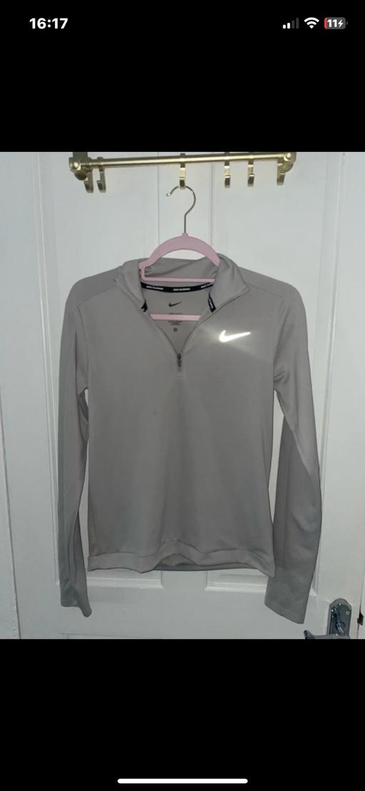 Buy & Sell Southport Sefton - Photos for nike women’s top
