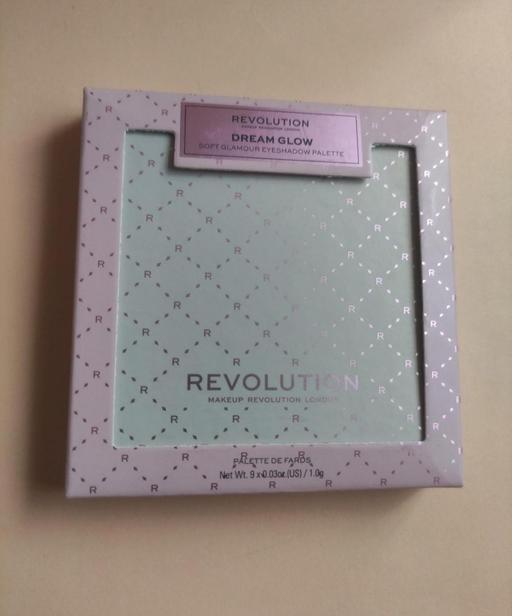  — Brand new Revolution eyeshadow palette