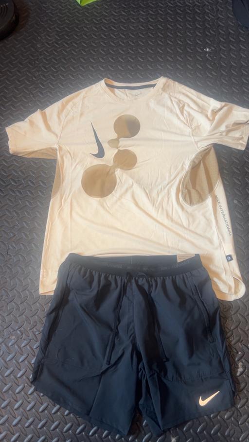 Buy & Sell Adlington Chorley - Photos for Nike running set