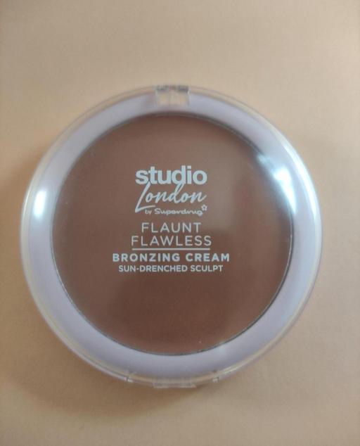  — Bronzing cream