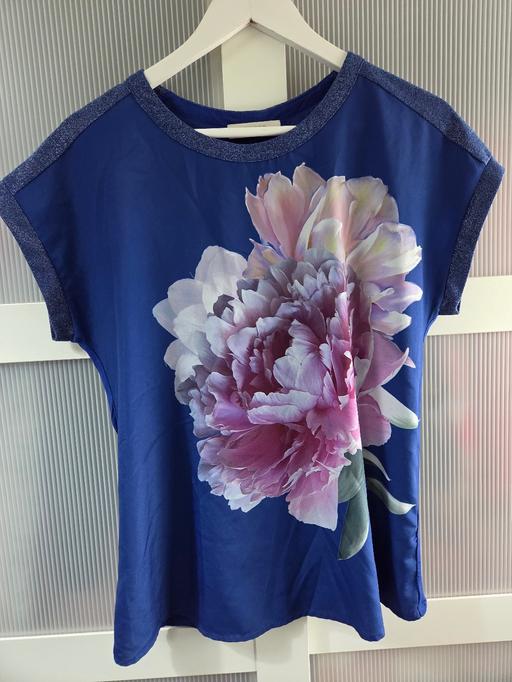 Buy & Sell Weston Point Halton - Photos for Size M OASIS top