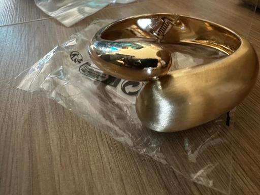 Buy & Sell Tilbury Thurrock - Essex - Photos for Gold plated Bangle
