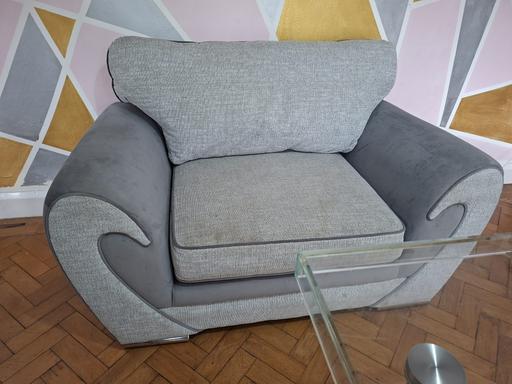 Buy & Sell Bebington Wirral - Photos for Selling a 3 seater sofa and Love seat.