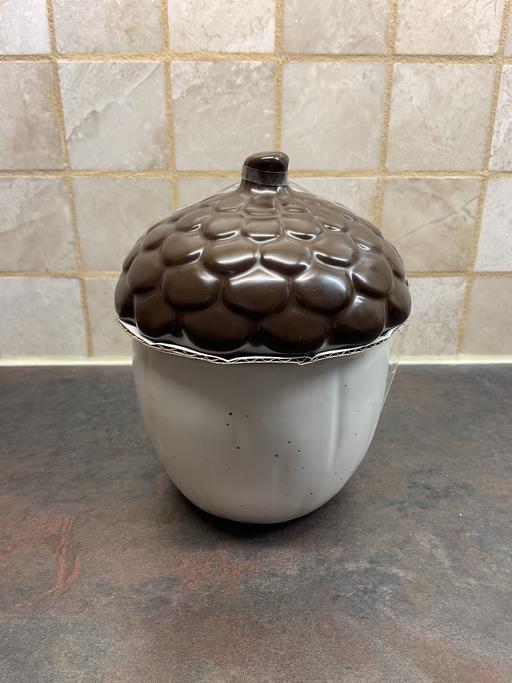 Buy & Sell Liverpool Knowsley - Photos for Acorn Shaped Ceramic Storage Pot