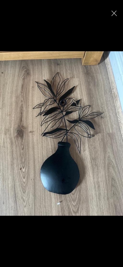 Buy & Sell Conisbrough Doncaster - Photos for Black floral hanging in/out door art