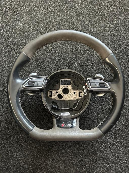 Vehicles Harold Park East London - Photos for Audi RS3 flat bottom steering wheel 8v