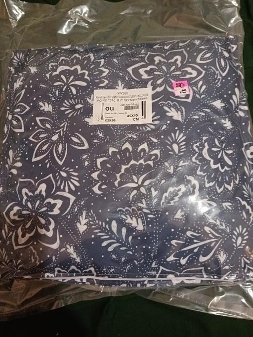 Buy & Sell Peckham South East London - Photos for x2 outdoor waterproof cushions new