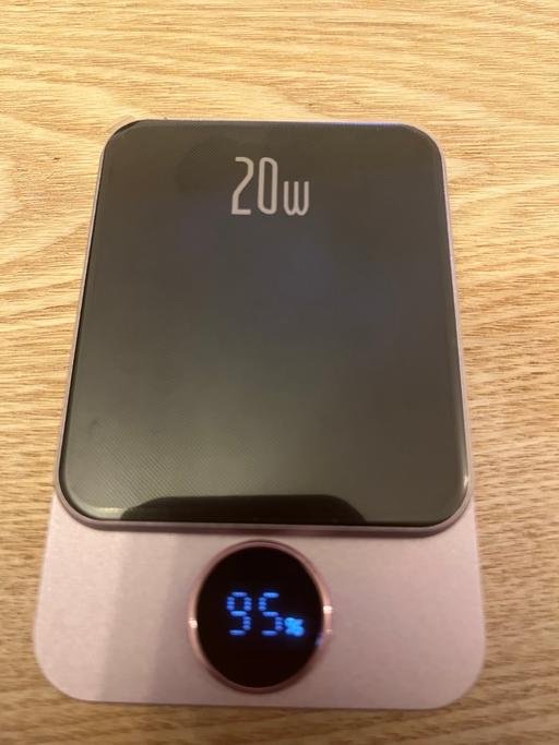 Buy & Sell Quine`s Hill Douglas - Photos for Power bank