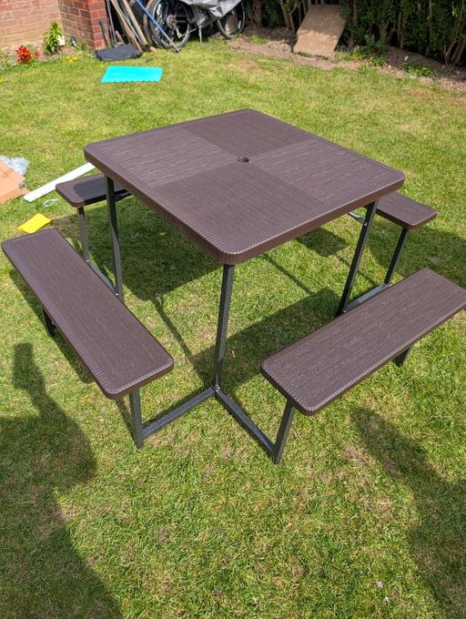Buy & Sell Atherstone North Warwickshire - Photos for vivofuori square picnic table set