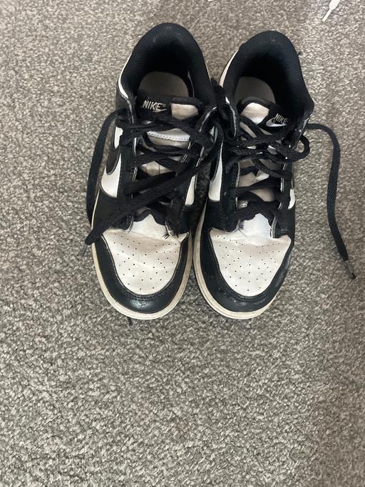  — Trainers size 3 half