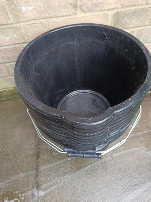 Buy & Sell Peckham South East London - Photos for X9 buckets in good condition