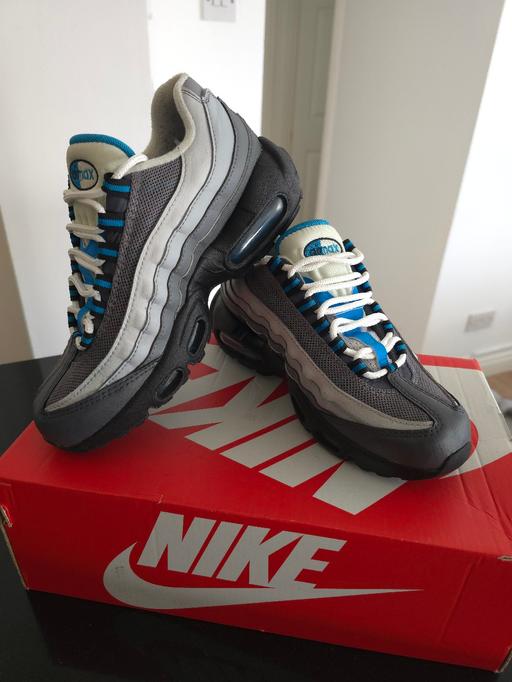  — Nike Air Max 95 - Size 4 (EU 37)