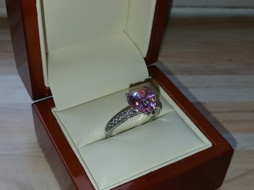 Buy & Sell Felden Dacorum - Photos for Silver Pink Heart Stone Ring
