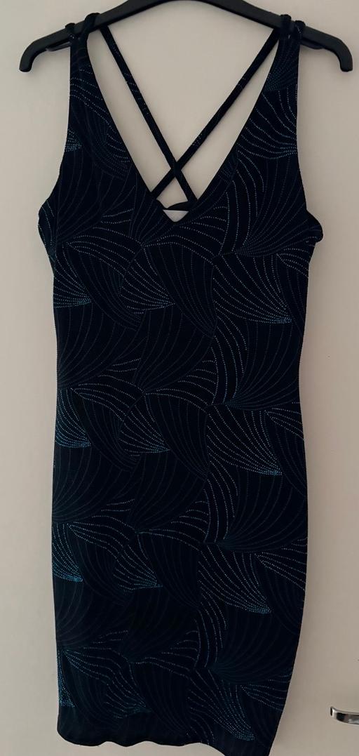 Buy & Sell Brabourne Lees Tunbridge Ashford - Photos for 2 dresses