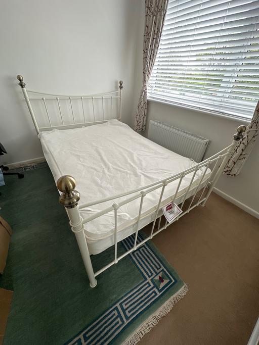 Buy & Sell Bowerhill Wiltshire - Photos for Double bed with mattress