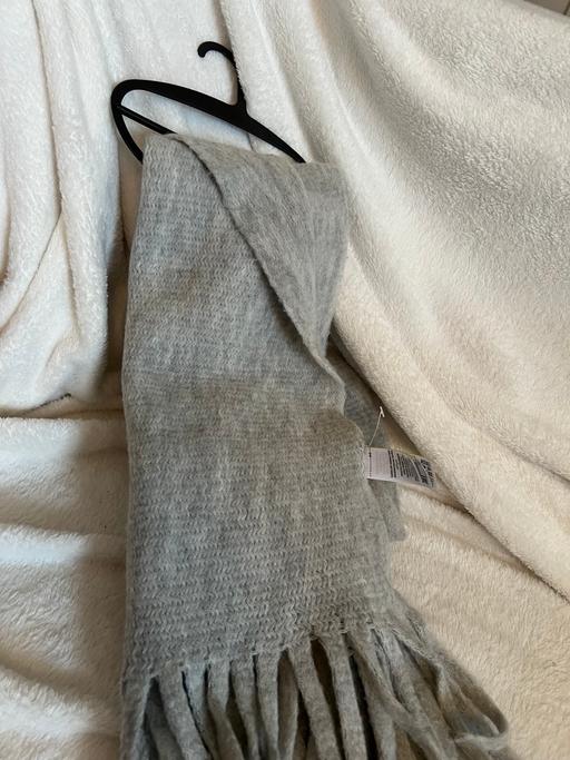 Buy & Sell Hetton-Le-Hole Sunderland - Photos for Womens Scarf From M&S ( New )