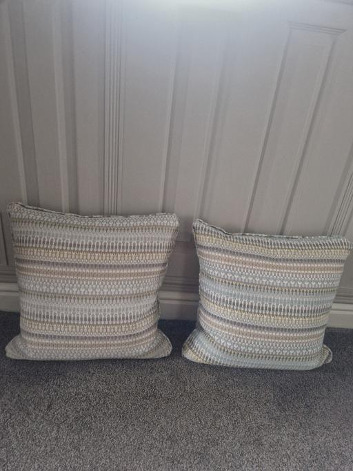 Buy & Sell Scholes Rotherham - Photos for Two large grey & yellow cushions